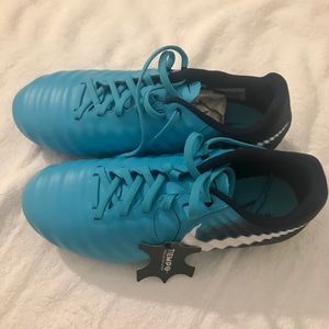 nike soccer cleats